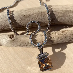 Mainstreet Pendant Necklace