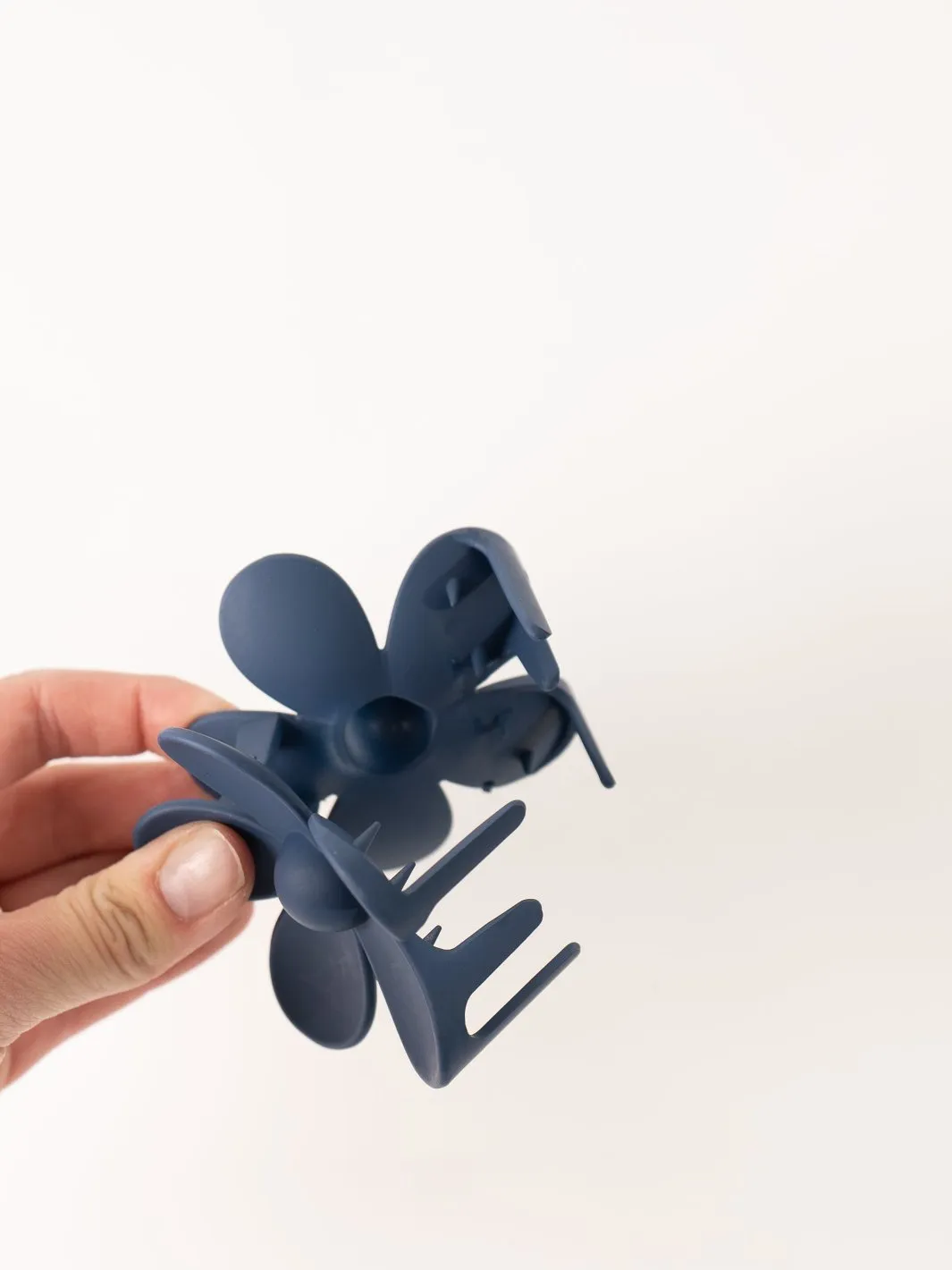 Navy Flower Claw Clip