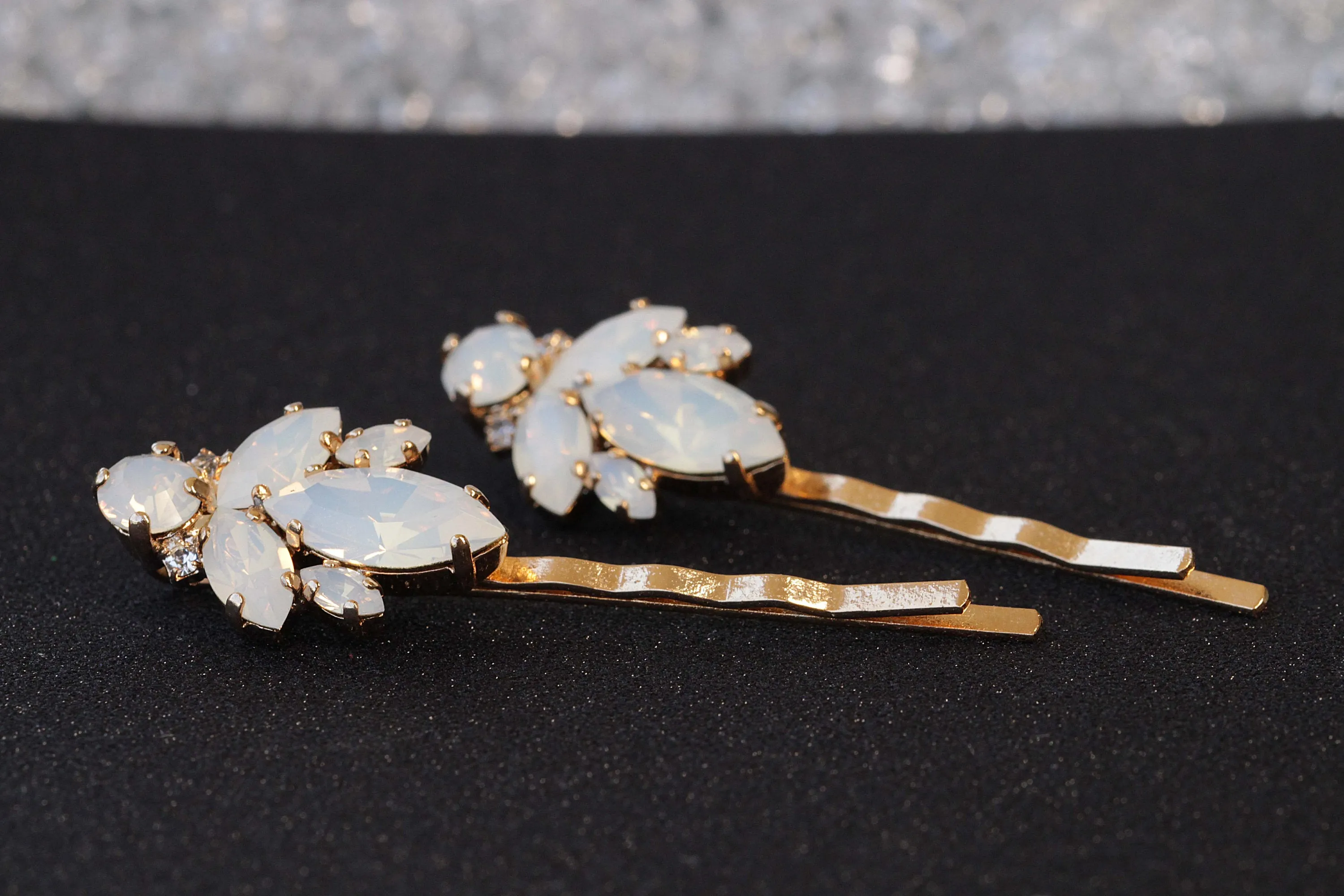OPAL BOBBY PINS