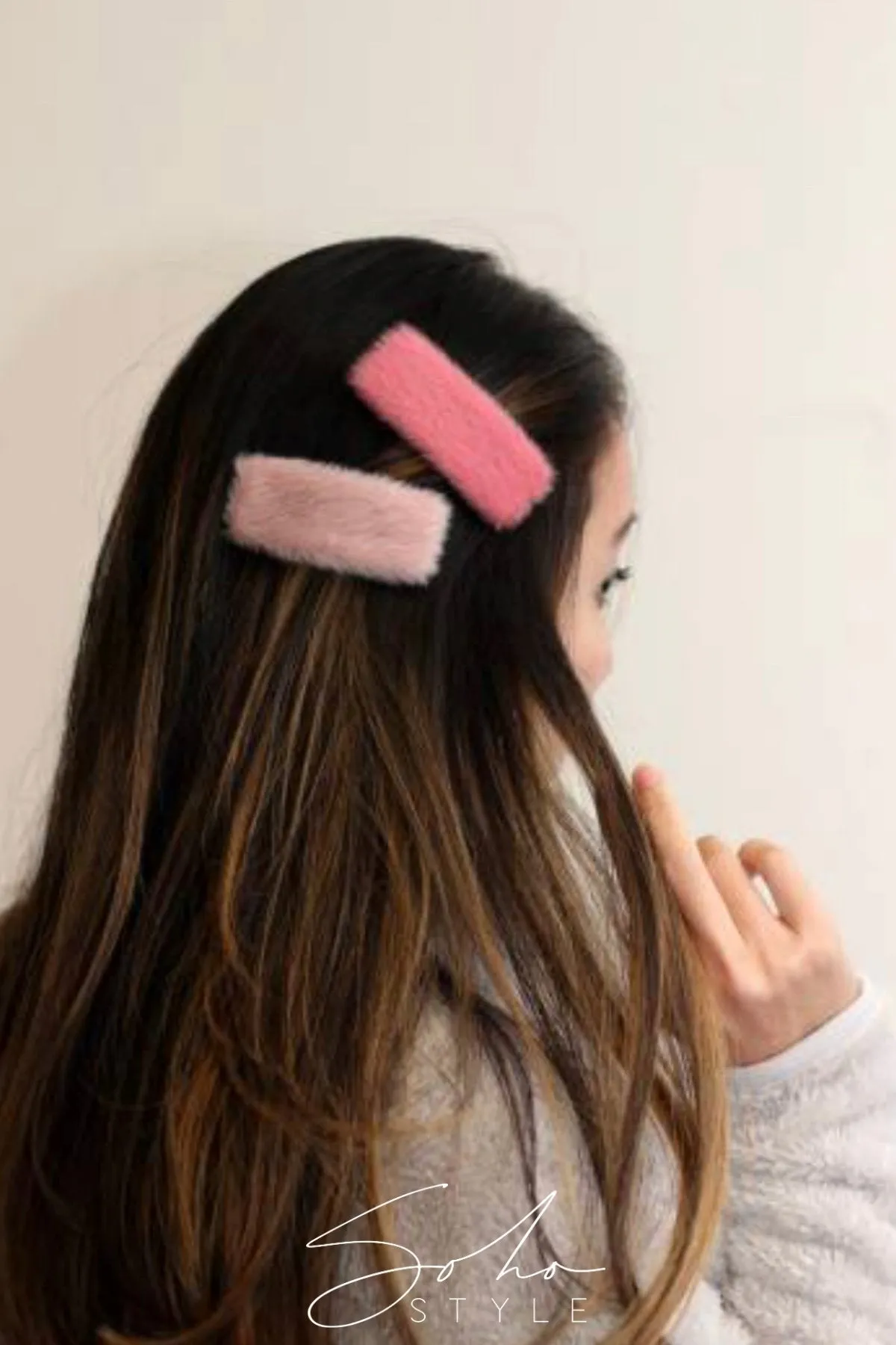 Oversized Fuzzy Rectangle Snap Clip